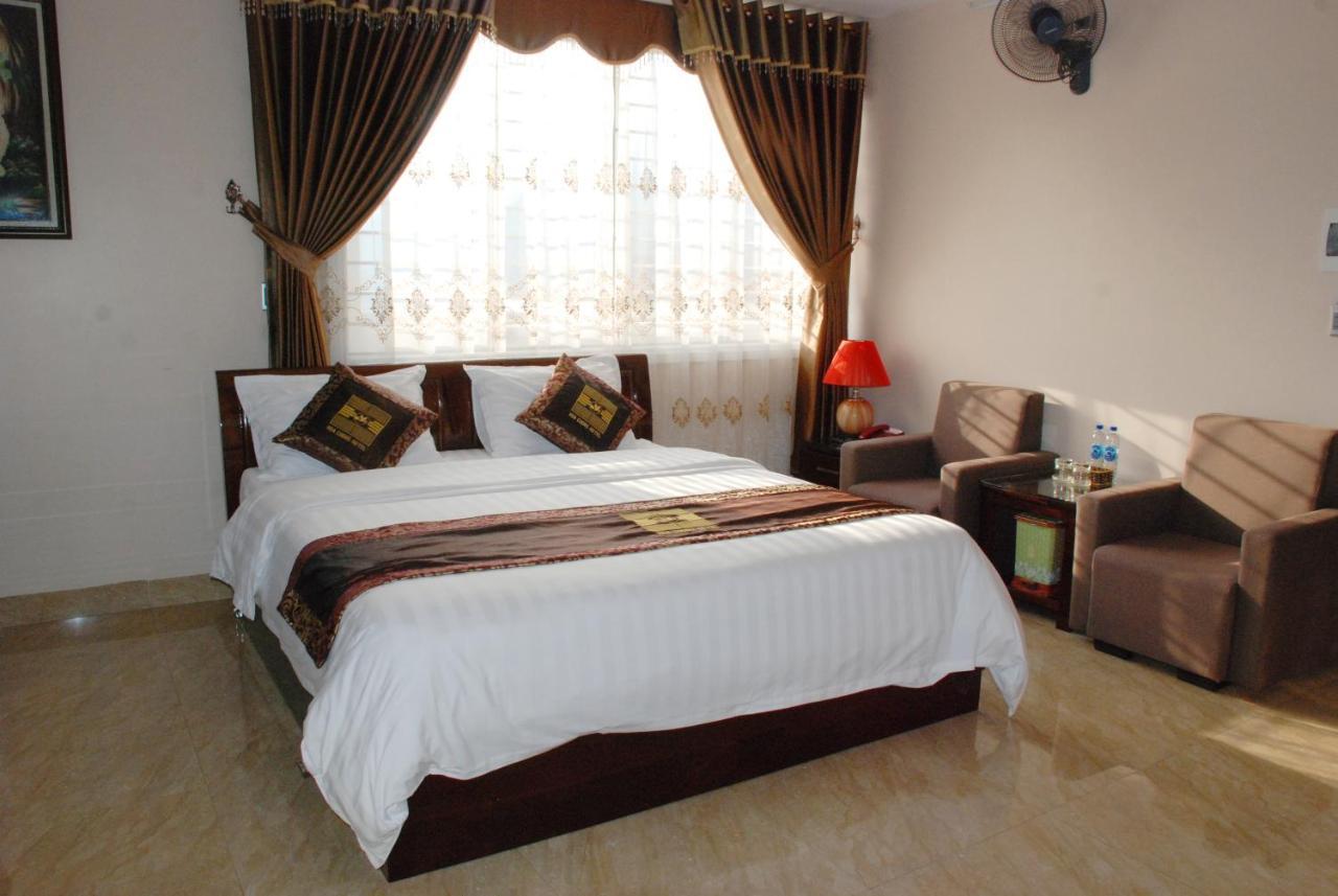 Hoa Cuong Hotel - Dong Van Extérieur photo
